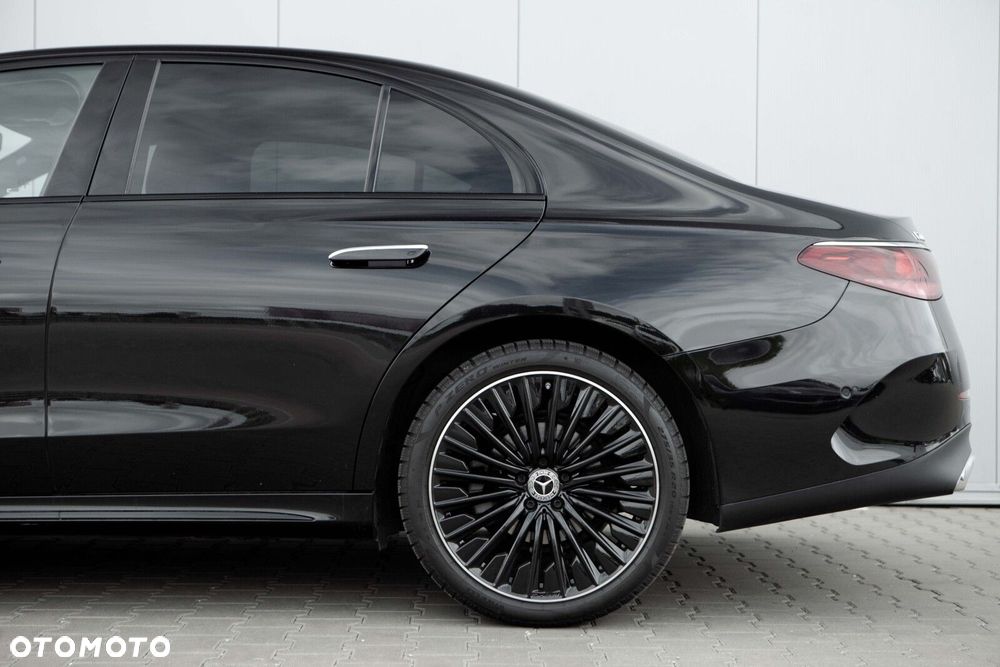 Mercedes-Benz Klasa E 220 d mHEV 4-Matic AMG 9G-Tronic - 15