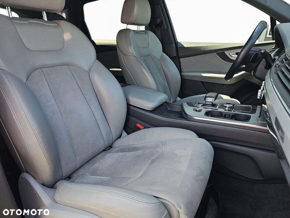 Audi Q7 - 26