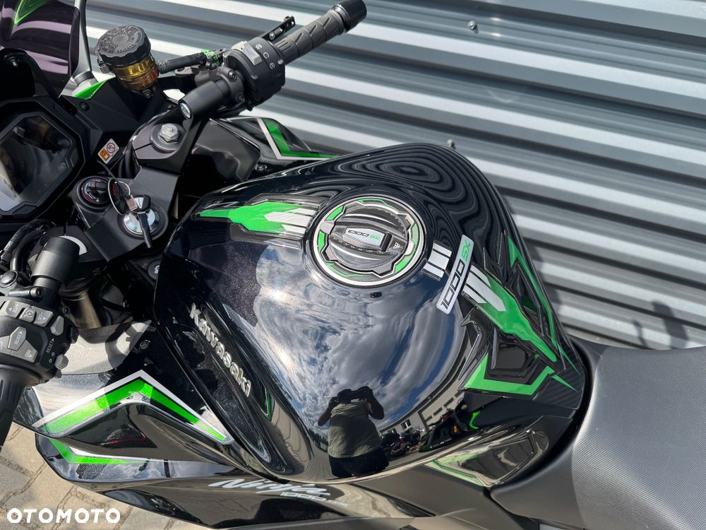 Kawasaki Ninja 1000 SX - 13