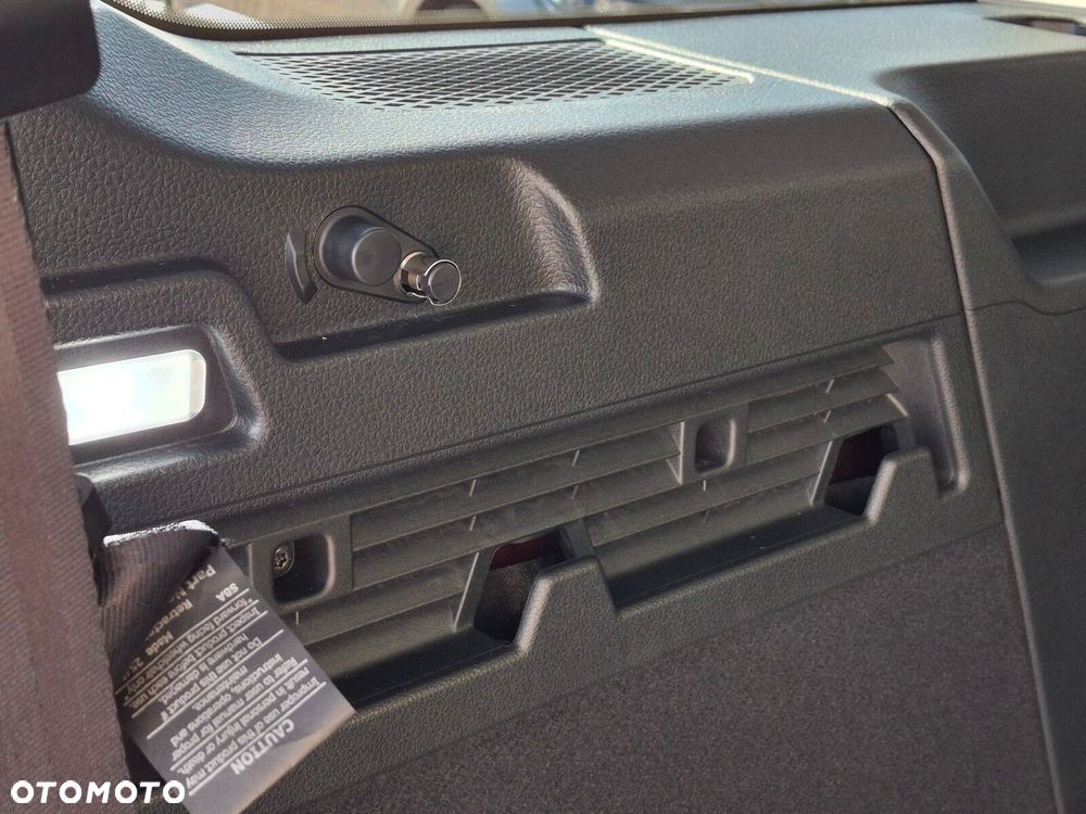 Volkswagen Caddy - 17