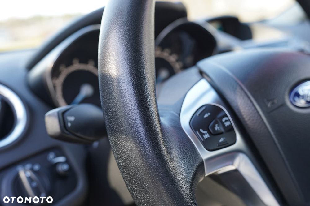 Ford Fiesta 1.0 Start-Stop SYNC Edition - 19