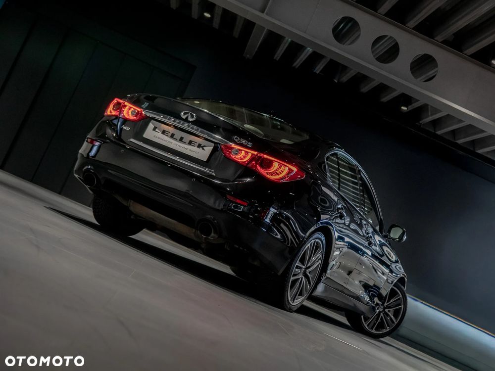 Infiniti Q50 Hybrid Sport Tech - 14
