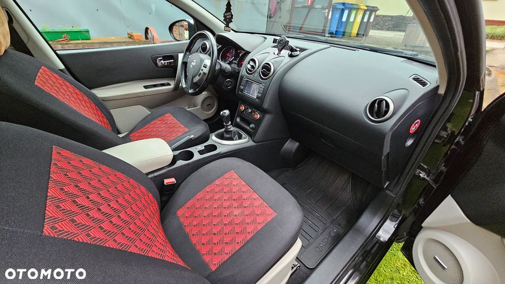 Nissan Qashqai - 11