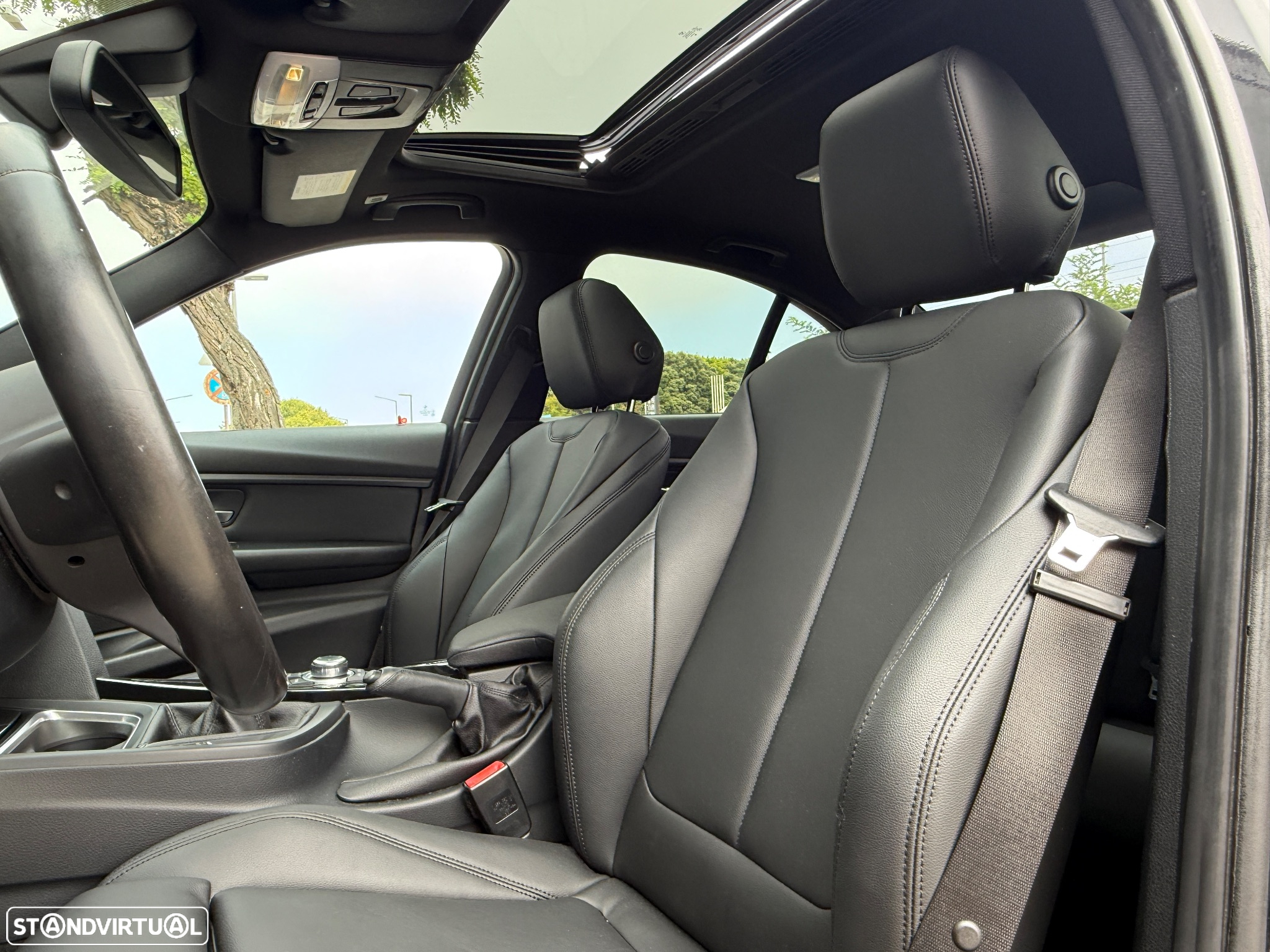 BMW 320 d Pack M - 18