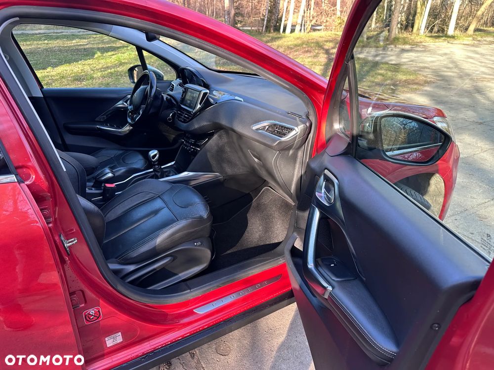 Peugeot 2008 BlueHDi FAP 120 STOP & START Crossway - 14