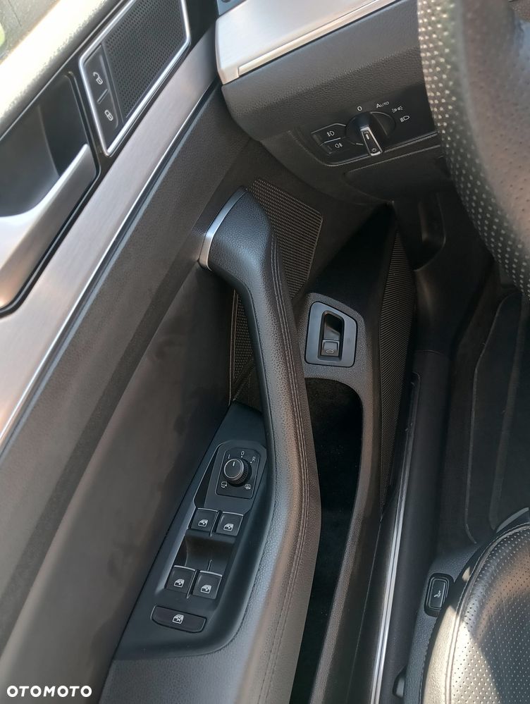 Volkswagen Passat 2.0 TDI BMT 4Mot Highline DSG - 14