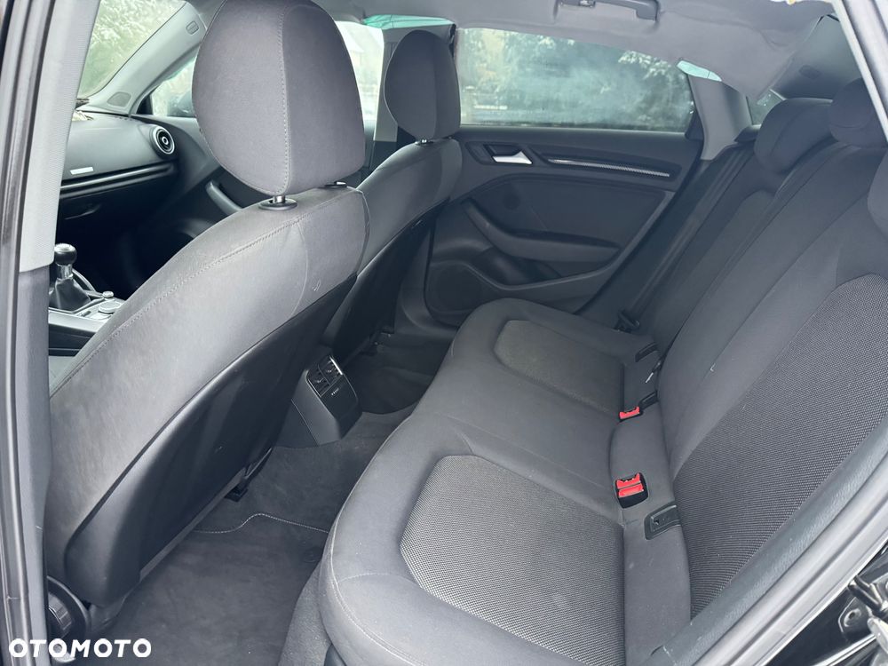 Audi A3 Limousine 1.6 TDI (clean diesel) Ambition - 12