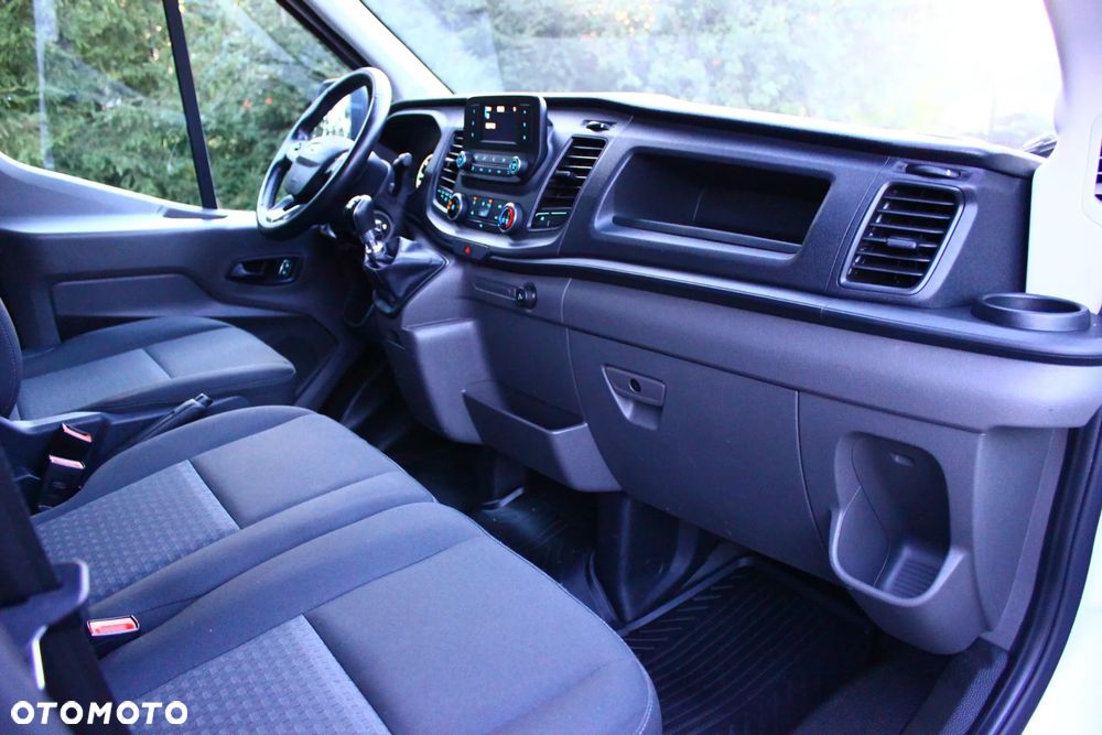 Ford TRANSIT  2.0 TDCI 130KM L2H2 BLASZAK 3 OSOBOWY - 24