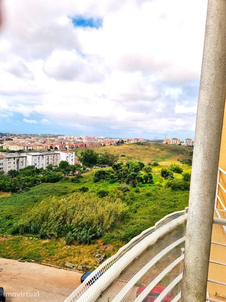 Apartamento T2 com Vista Panorâmica e garagem - Grande imagem: 4/23