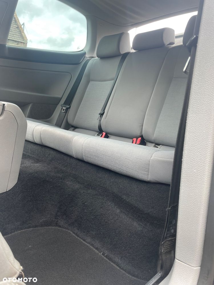 Volkswagen Golf 1.9 TDI Comfortline - 14