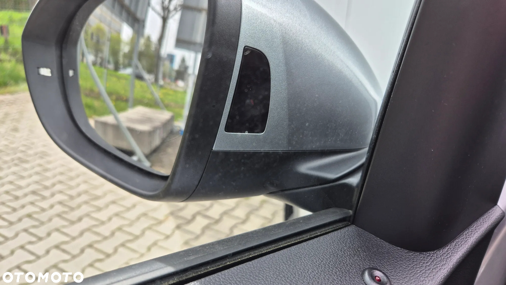 Volkswagen T-Roc 1.5 TSI Life Plus DSG - 9