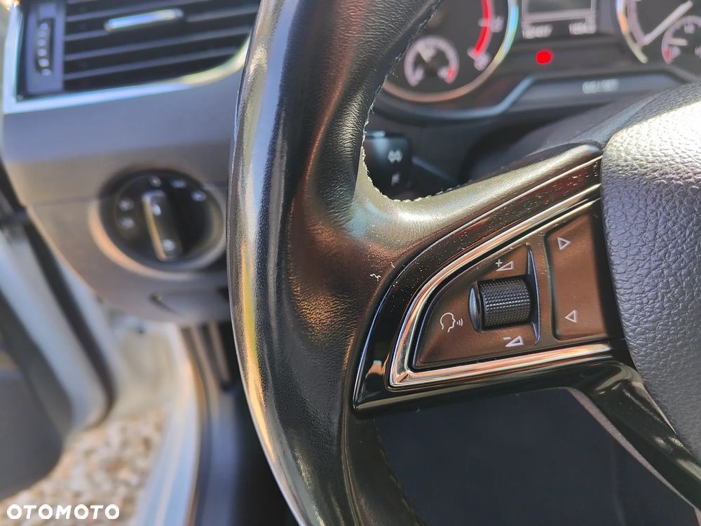 Skoda Octavia 1.5 TSI ACT Style DSG - 22