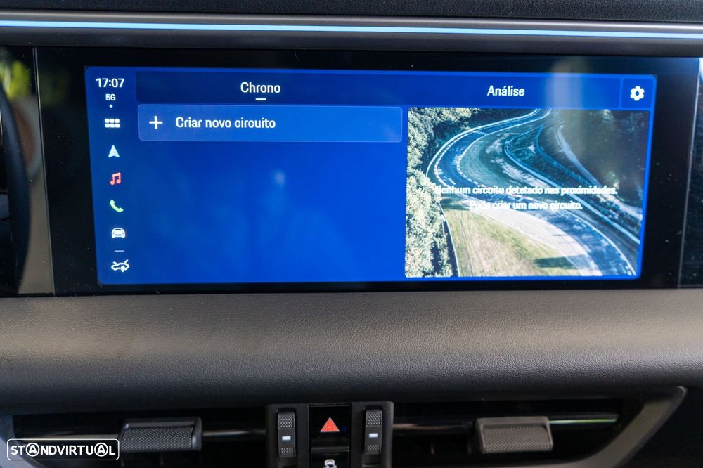 Porsche Macan Electric 4 - 12