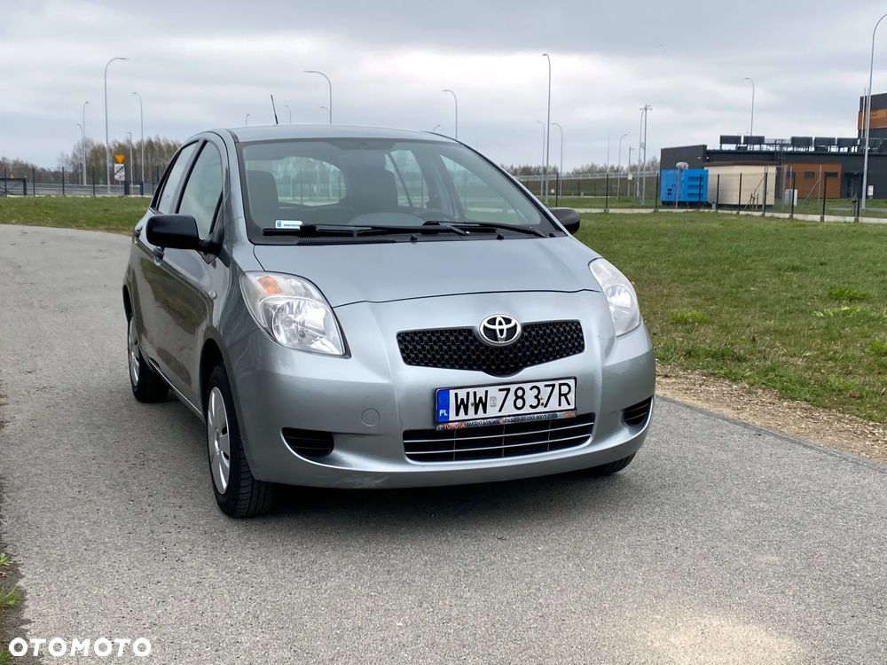 Toyota Yaris 1.0 Terra A/C - 2