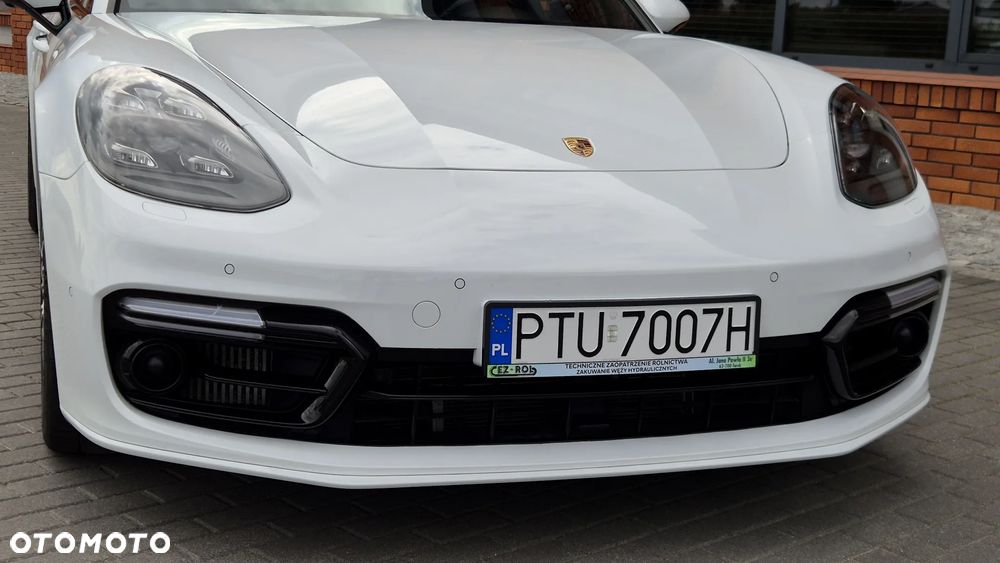 Porsche Panamera 4 E-Hybrid - 2