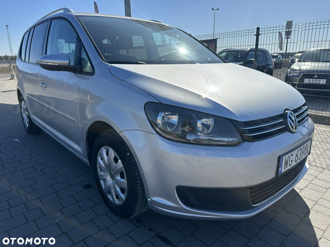 Volkswagen Touran - 1