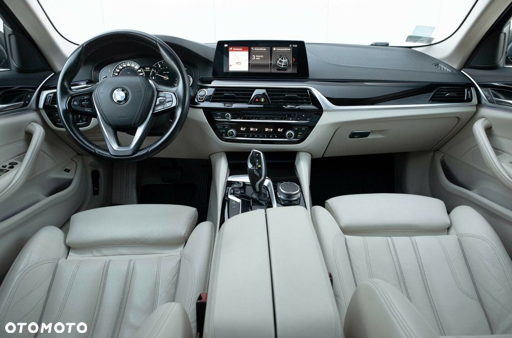 BMW Seria 5 - 24