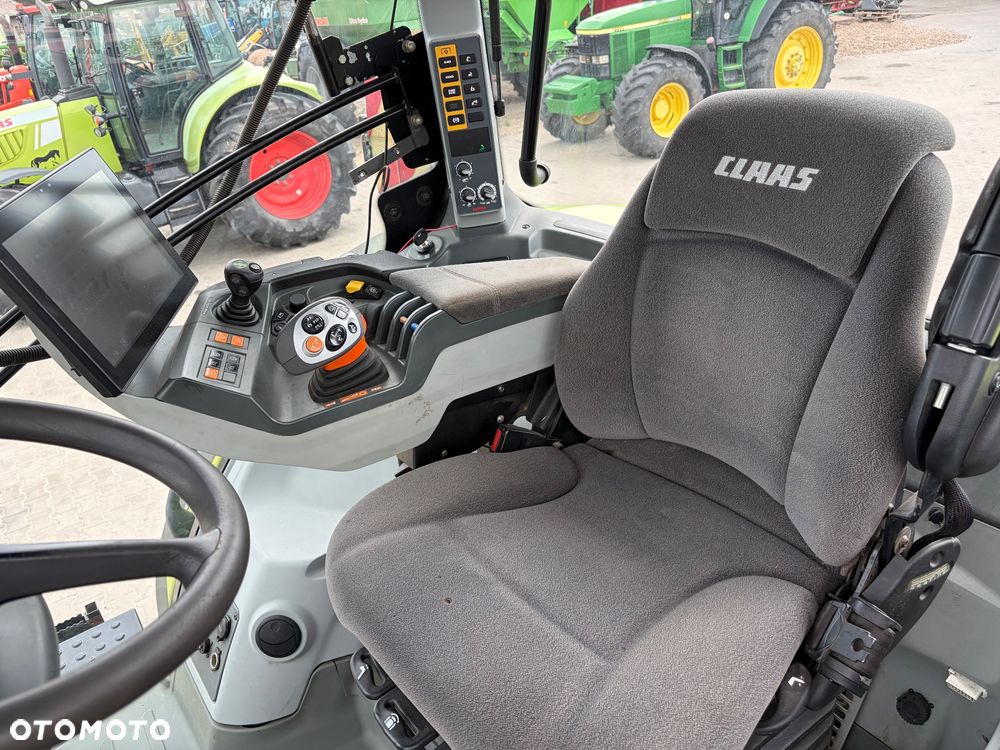 Claas Axion 870 - 9