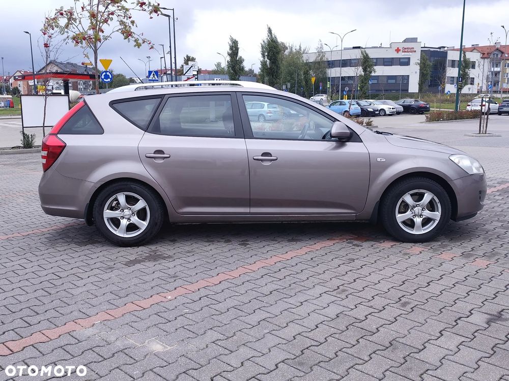 Kia Ceed - 2