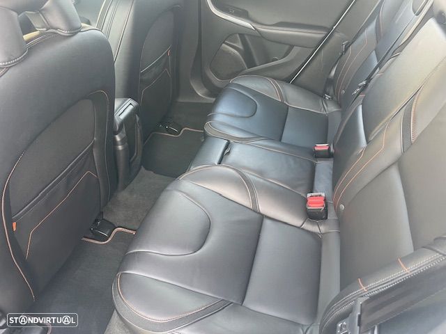 Volvo V40 1.6 D2 VOR - 17