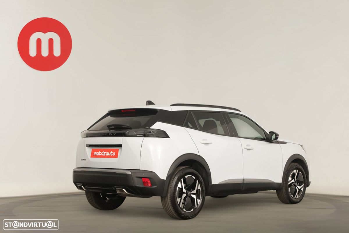 Peugeot 2008 1.2 PureTech Allure EAT8 - 4