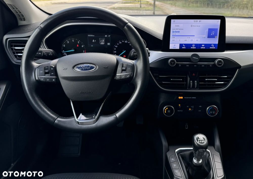 Ford Focus 1.0 EcoBoost Hybrid TITANIUM DESIGN - 12