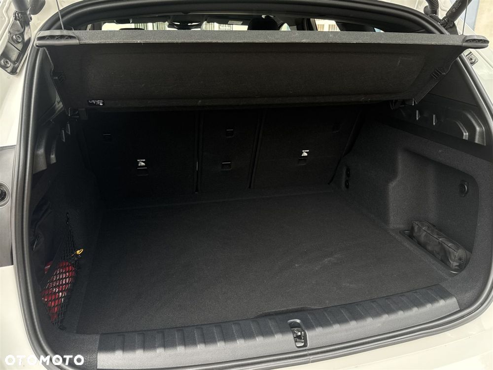 BMW X1 sDrive18i - 25