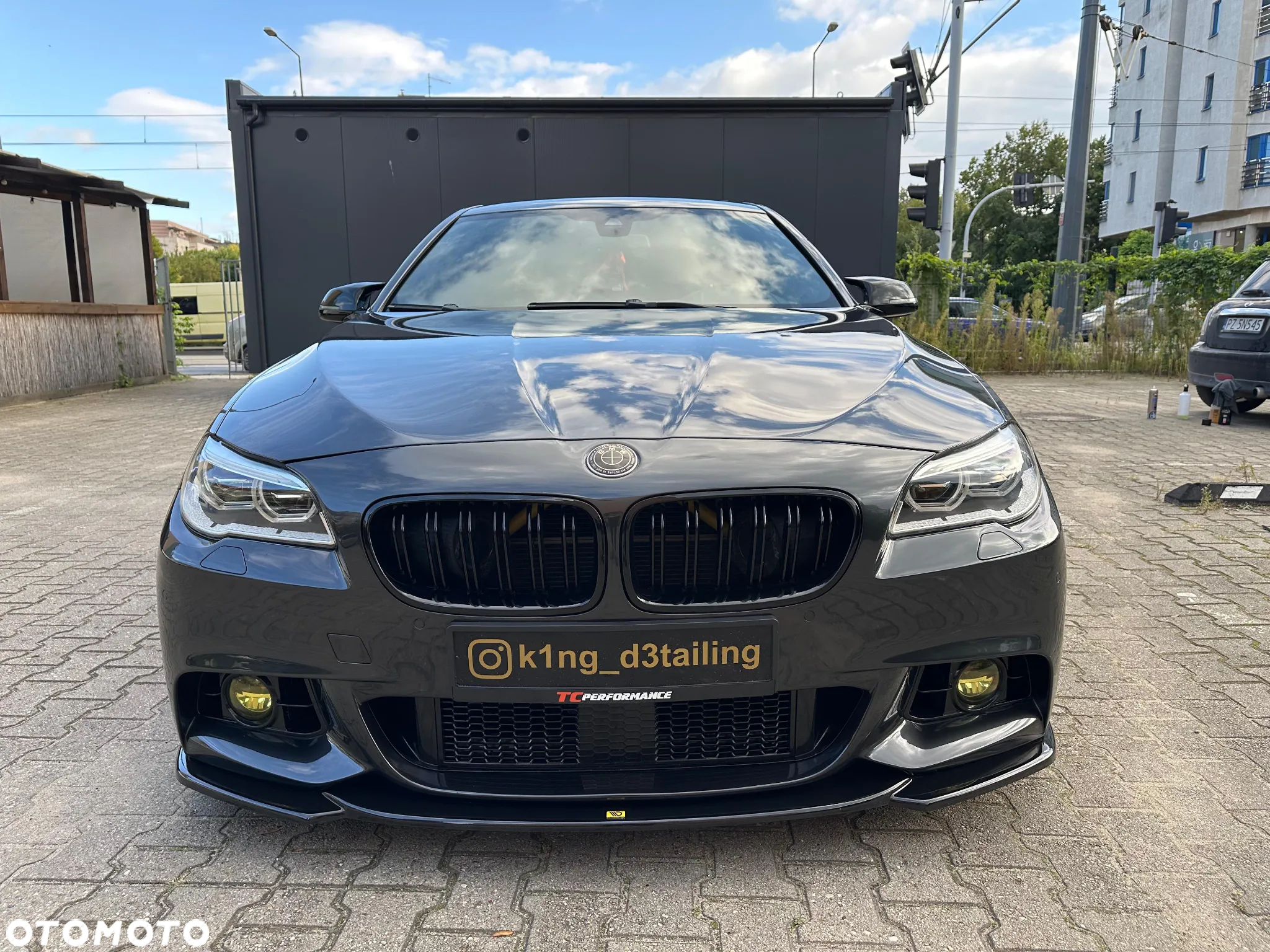 BMW Seria 5 550i - 24