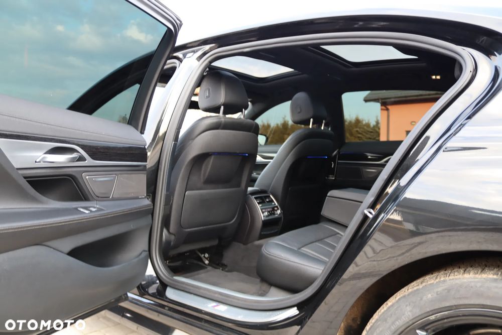 BMW Seria 7 740Li - 19