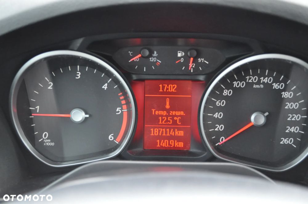 Ford Galaxy 2.0 TDCi Ghia - 20