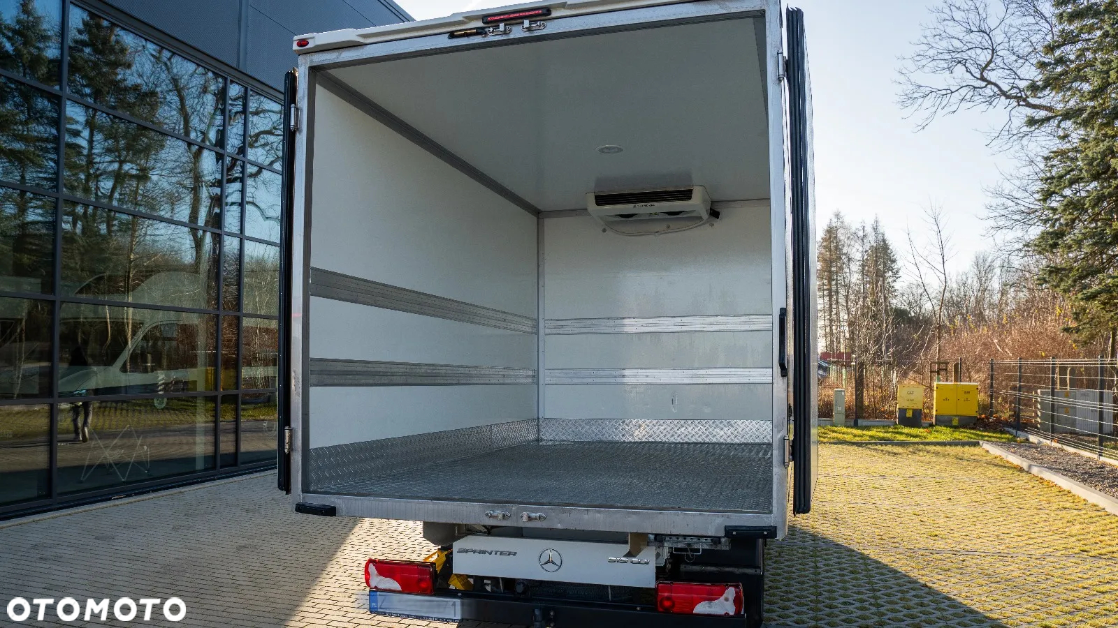 Mercedes-Benz SPRINTER - 15