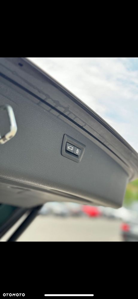 BMW Seria 3 320d Sport Line - 2