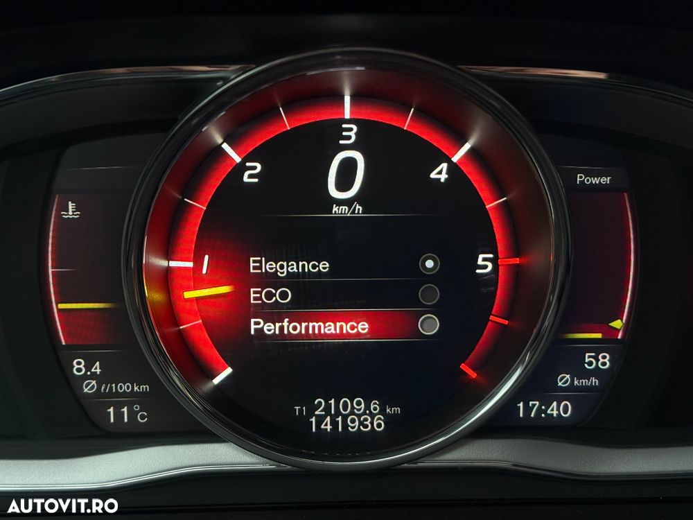 Volvo XC 60 ver-d4awd-start--stop-r--design - 11