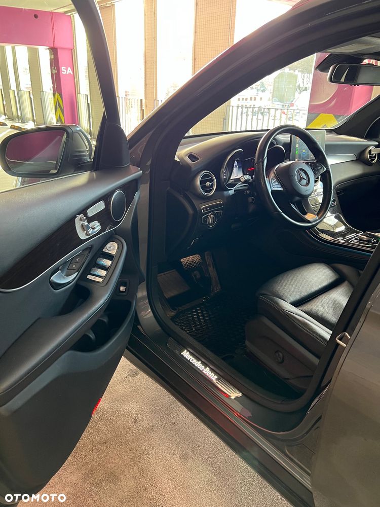 Mercedes-Benz GLC 300 4Matic 9G-TRONIC - 13