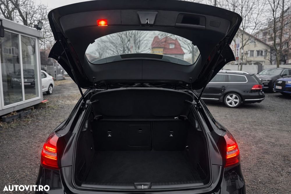 Mercedes-Benz GLA 200 - 9