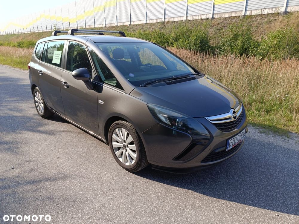 Opel Zafira - 1