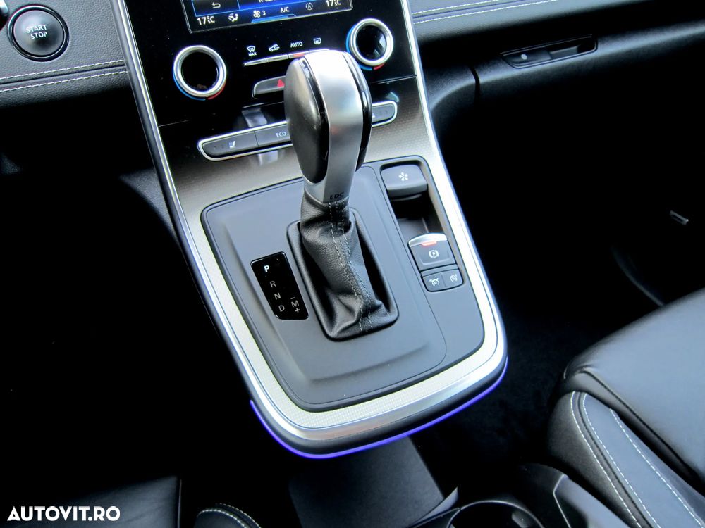 Renault Grand Scenic - 21