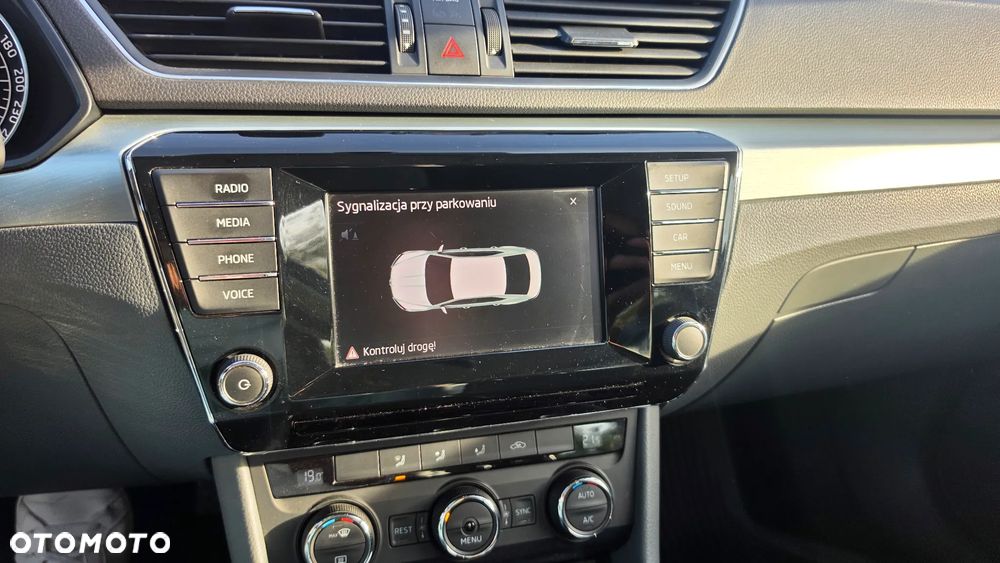 Skoda Superb 2.0 TDI Active - 20