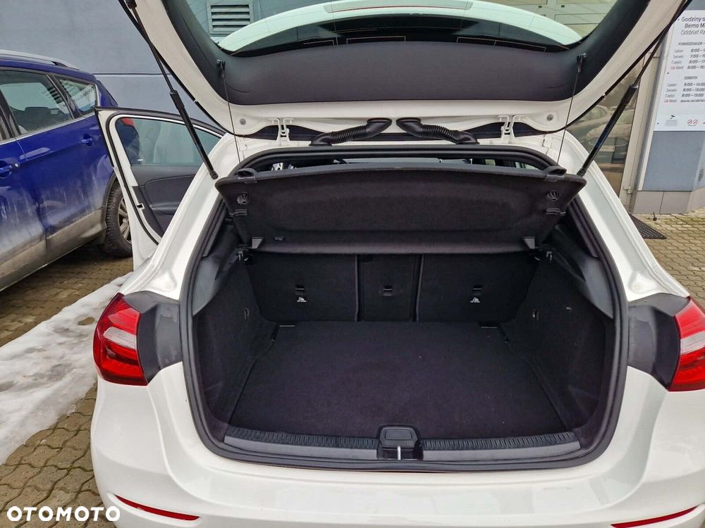 Mercedes-Benz Klasa A 180 Style 7G-DCT - 12