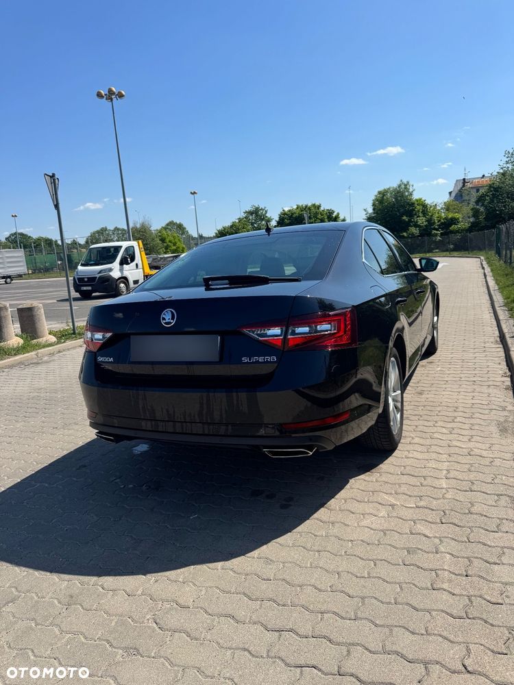 Skoda Superb 2.0 TSI 4x4 L&K DSG - 4