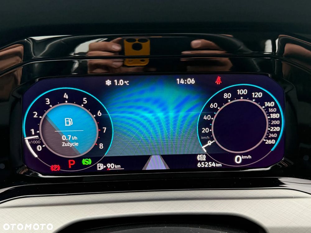 Volkswagen Golf - 20