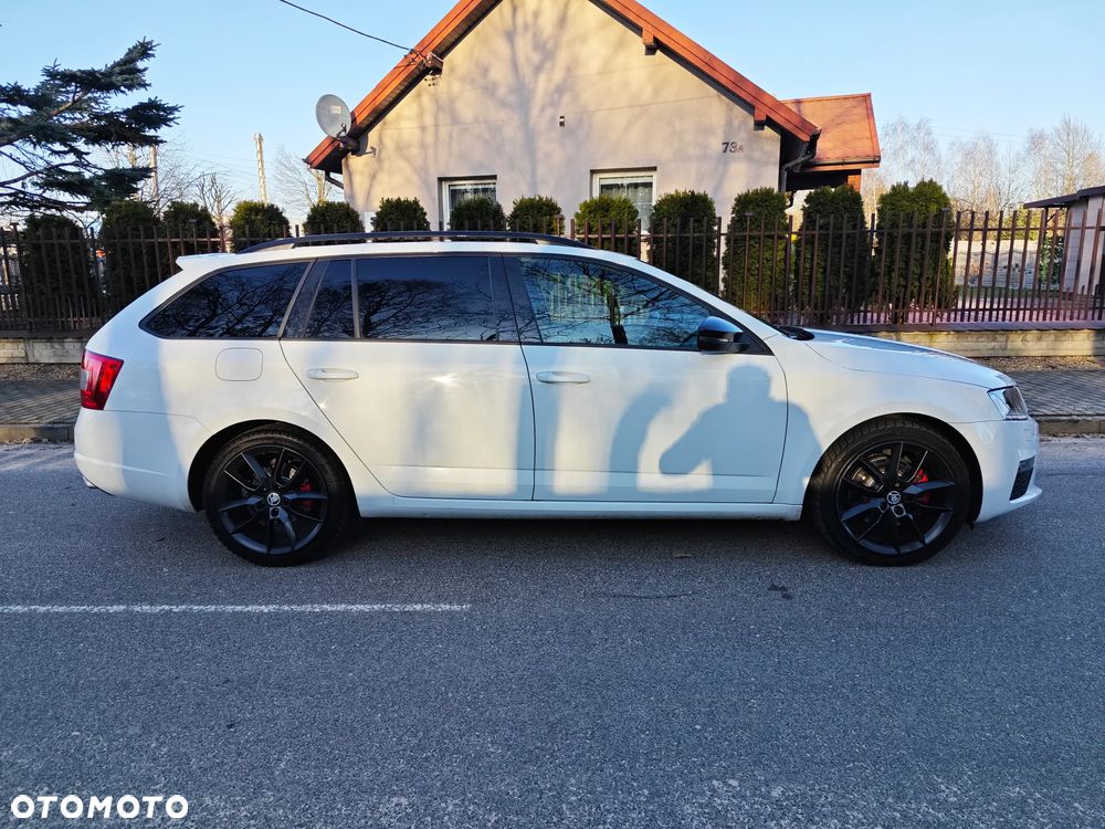 Skoda Octavia 2.0 TDI RS Challenge DSG - 16