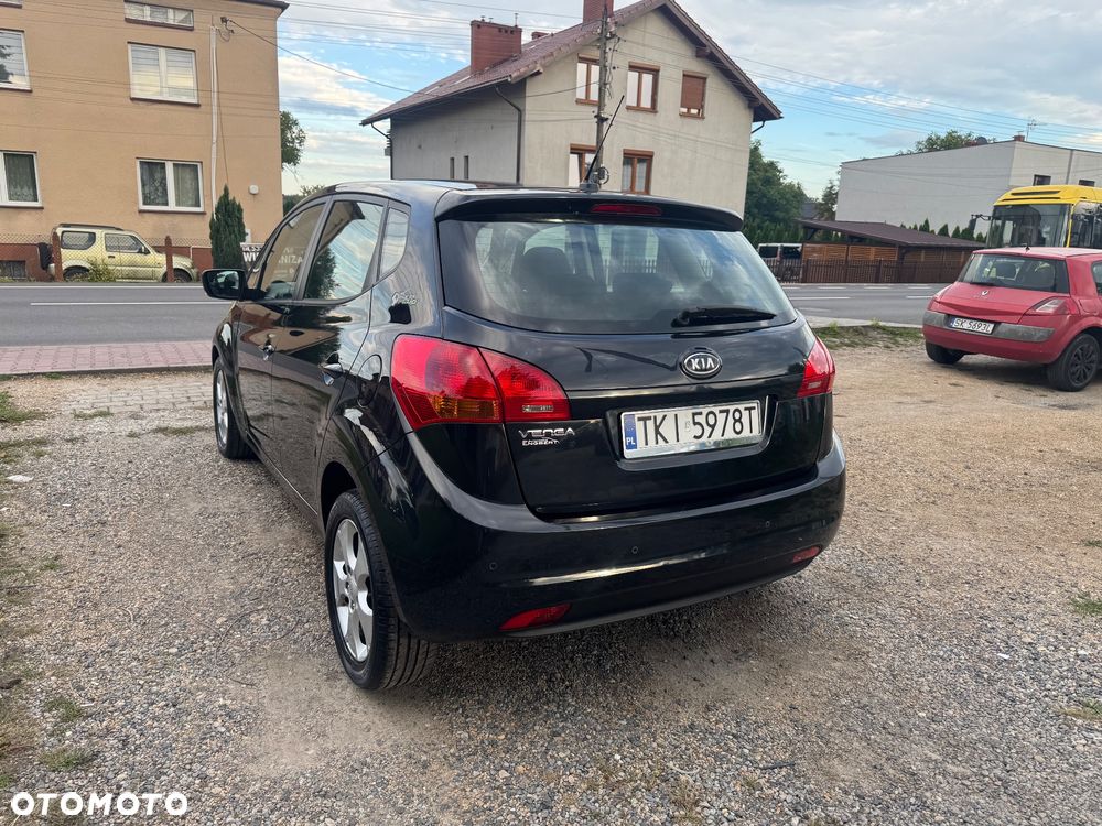Kia Venga 1.4 CVVT Fifa World Cup Edition - 9
