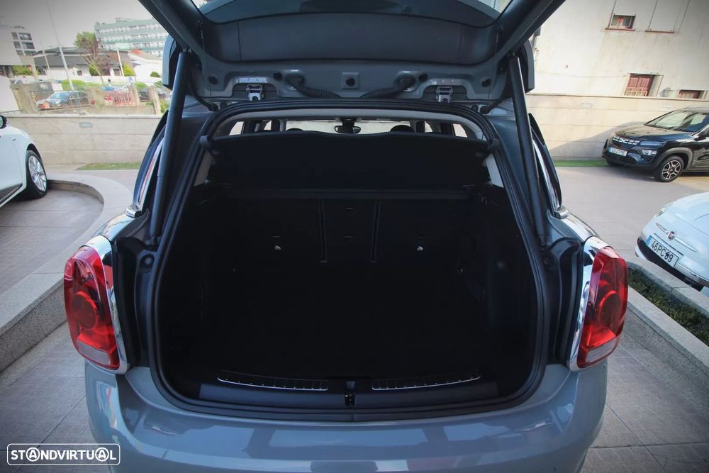 MINI Countryman Cooper SE ALL4 Auto - 31