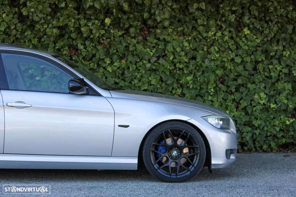 BMW 320 i Navigation - 6