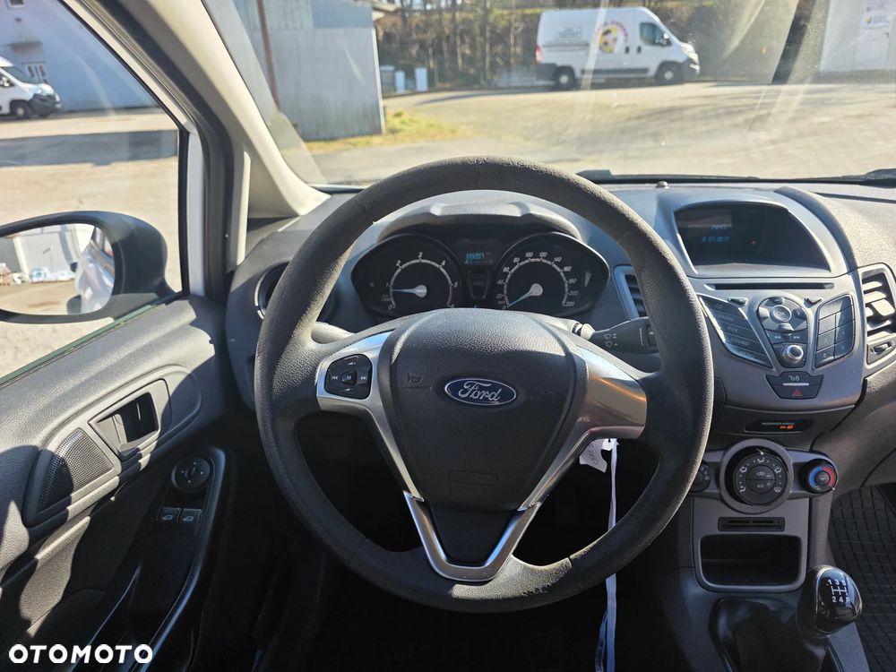 Ford Fiesta 1.5 TDCi Trend - 24