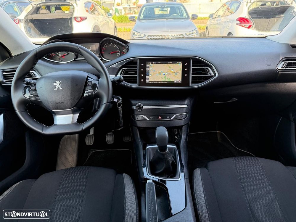 Peugeot 308 SW 1.6 BlueHDi Style - 11