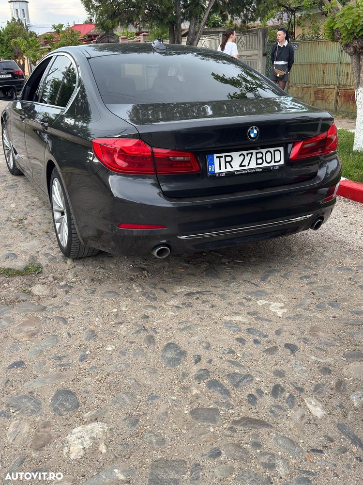 BMW Seria 5 530d xDrive AT - 11