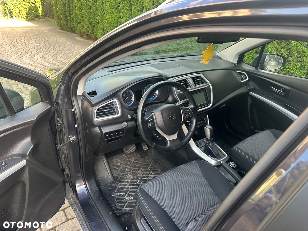 Suzuki SX4 1.6 Premium - 34
