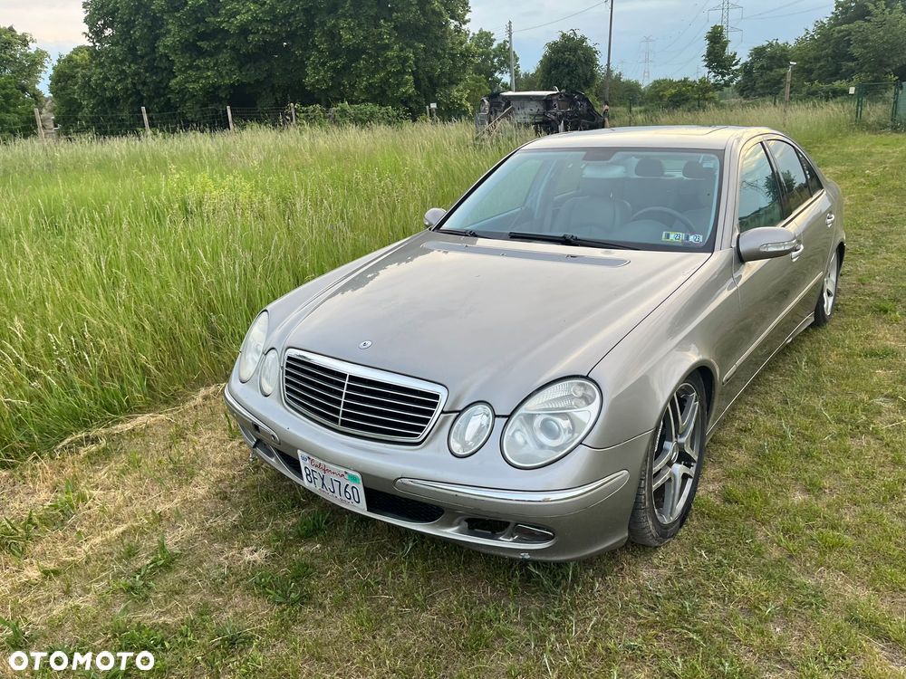 Mercedes-Benz Klasa E 500 4Matic Avantgarde Sport Edition - 1